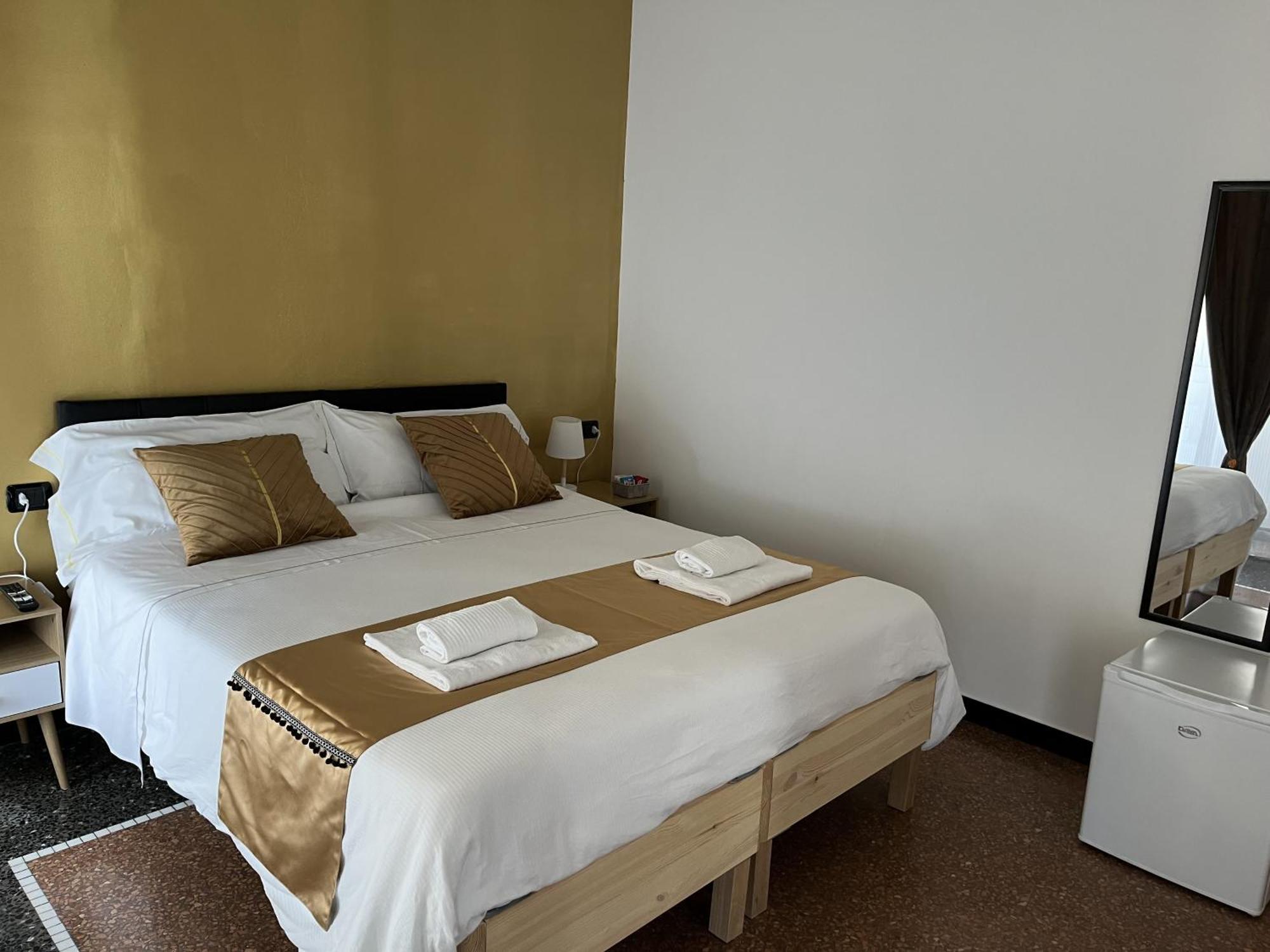 Genova Gold Rooms Zewnętrze zdjęcie